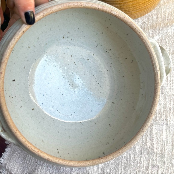 Handmade Studio Art, Tureen Style in Green, Signed, under 5” Tall - Picture 3 of 16